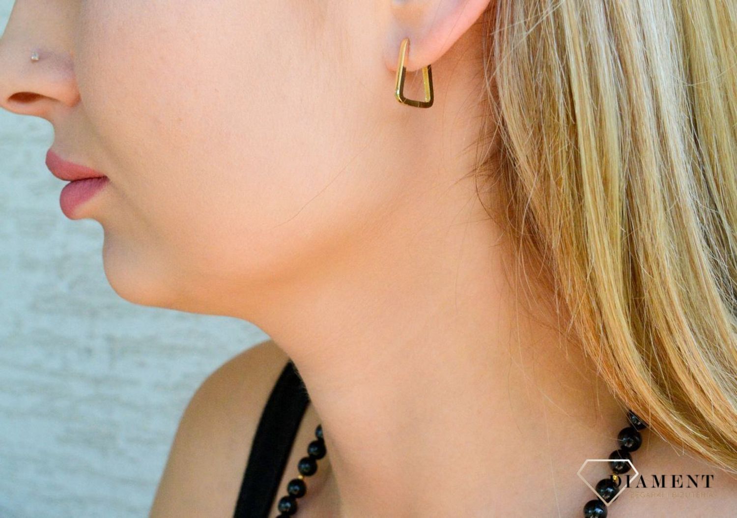 Złote kolczyki damskie 585 trójkąty KL 11935.jpg